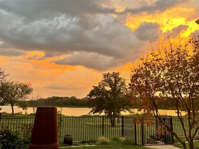 3017 Shoreline Drive, Burleson, TX 76028