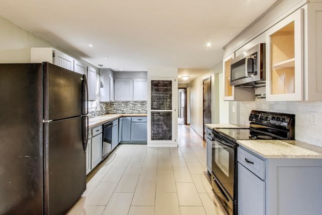 2 Lark Drive, Hudson, MA 01749