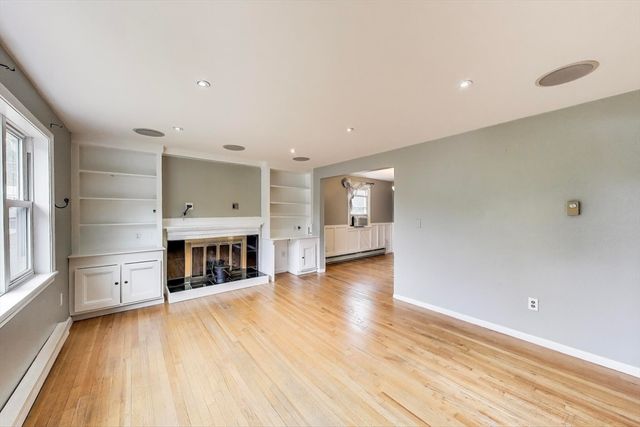 2 Lark Drive, Hudson, MA 01749