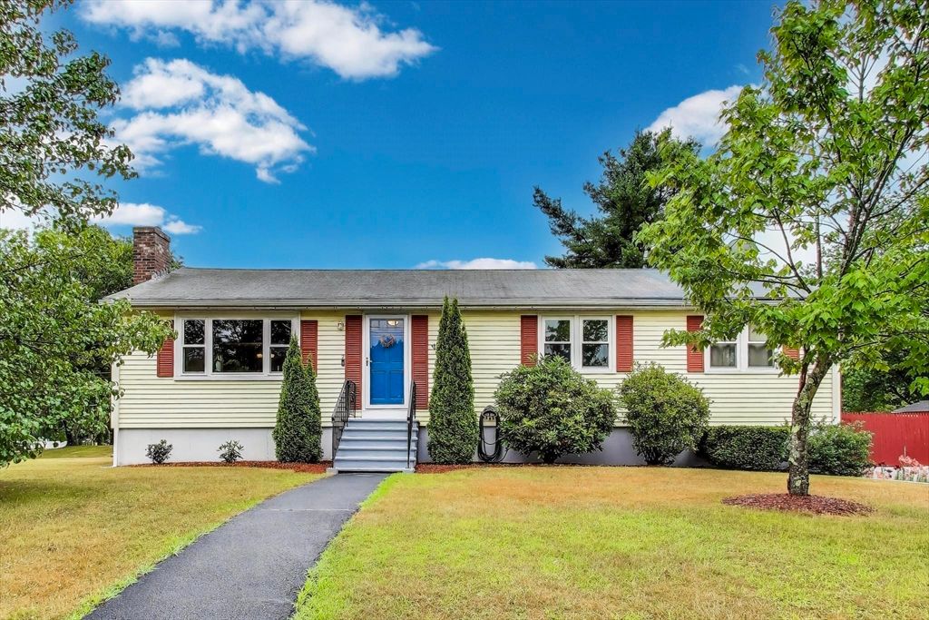 2 Lark Drive, Hudson, MA 01749
