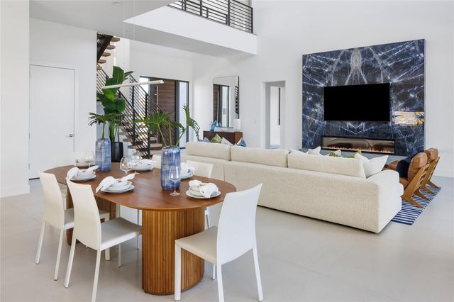 1212 CENTER PLACE, Sarasota, FL 34236