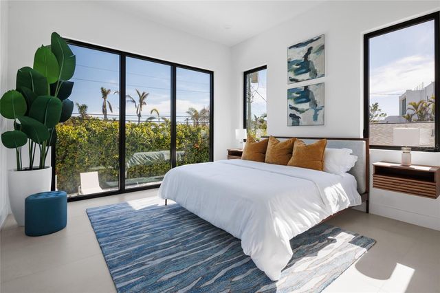 1212 CENTER PLACE, Sarasota, FL 34236