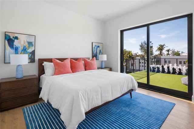 1212 CENTER PLACE, Sarasota, FL 34236