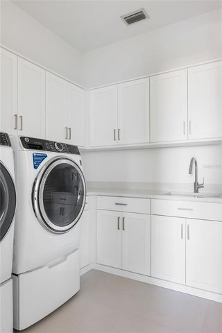 1212 CENTER PLACE, Sarasota, FL 34236