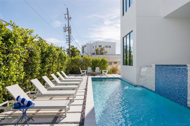 1212 CENTER PLACE, Sarasota, FL 34236