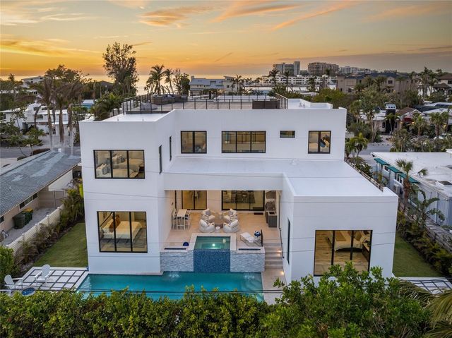 1212 CENTER PLACE, Sarasota, FL 34236