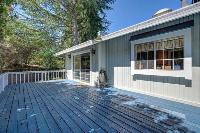 22803 Sunset Ridge Dr, Auburn, CA 95602