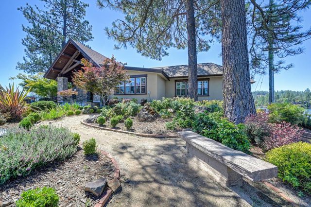 22803 Sunset Ridge Dr, Auburn, CA 95602