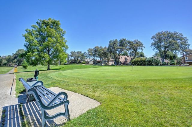 22803 Sunset Ridge Dr, Auburn, CA 95602