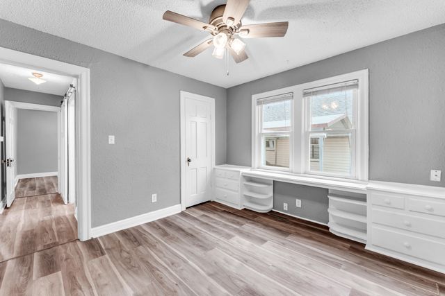 2151 N Rogers Avenue, Springfield, MO 65803