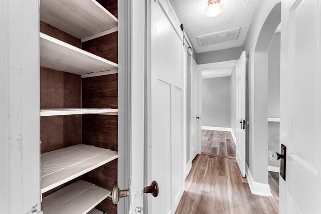 2151 N Rogers Avenue, Springfield, MO 65803