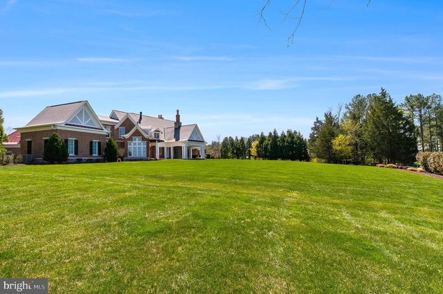 22577 CREIGHTON FARMS DR, Leesburg, VA 20175