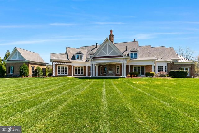 22577 CREIGHTON FARMS DR, Leesburg, VA 20175