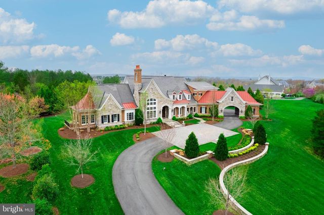 22577 CREIGHTON FARMS DR, Leesburg, VA 20175