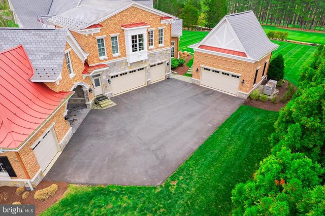 22577 CREIGHTON FARMS DR, Leesburg, VA 20175