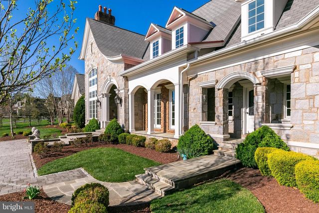 22577 CREIGHTON FARMS DR, Leesburg, VA 20175