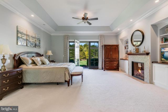 22577 CREIGHTON FARMS DR, Leesburg, VA 20175