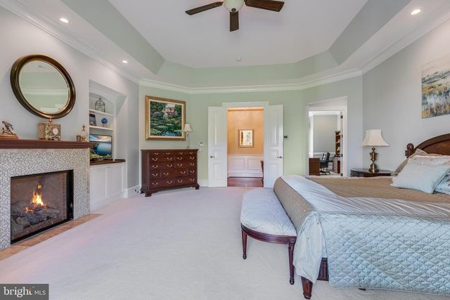 22577 CREIGHTON FARMS DR, Leesburg, VA 20175