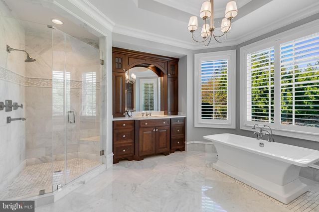 22577 CREIGHTON FARMS DR, Leesburg, VA 20175