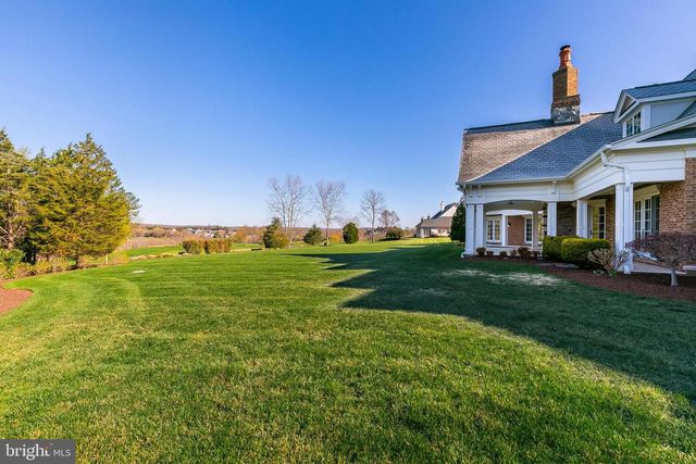 22577 CREIGHTON FARMS DR, Leesburg, VA 20175