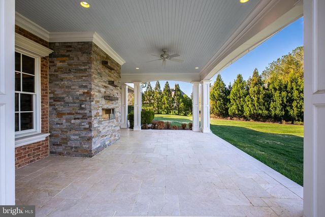 22577 CREIGHTON FARMS DR, Leesburg, VA 20175