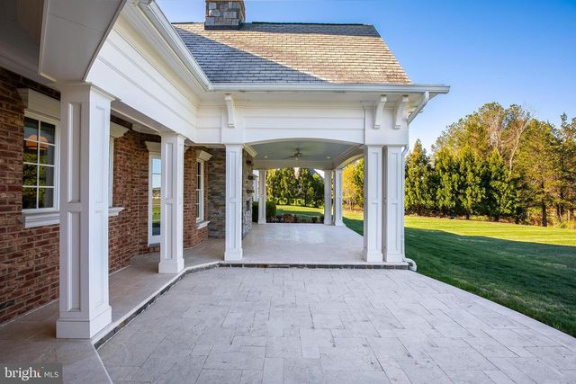 22577 CREIGHTON FARMS DR, Leesburg, VA 20175