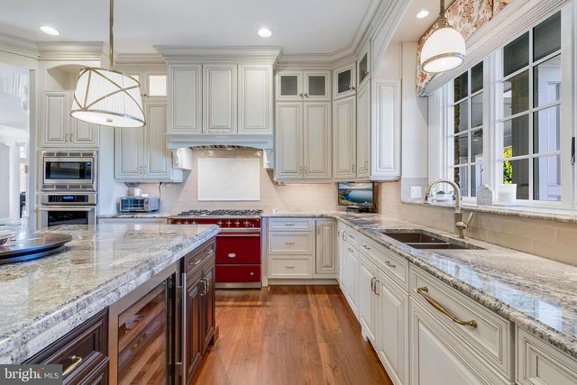 22577 CREIGHTON FARMS DR, Leesburg, VA 20175