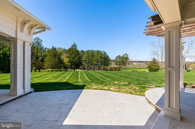 22577 CREIGHTON FARMS DR, Leesburg, VA 20175