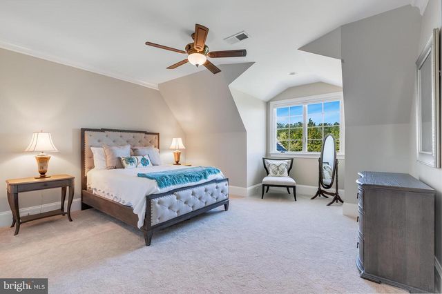 22577 CREIGHTON FARMS DR, Leesburg, VA 20175