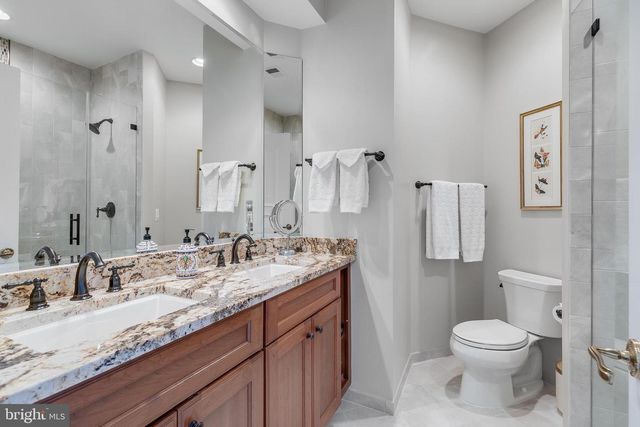 22577 CREIGHTON FARMS DR, Leesburg, VA 20175