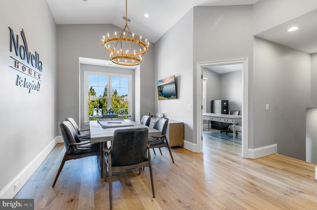 22577 CREIGHTON FARMS DR, Leesburg, VA 20175