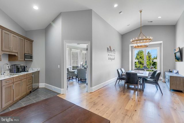 22577 CREIGHTON FARMS DR, Leesburg, VA 20175