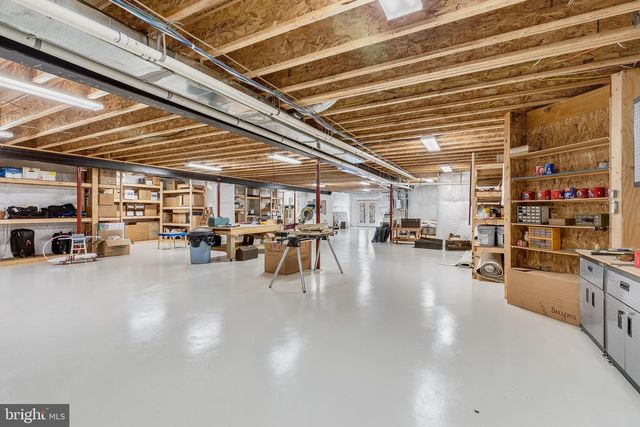 22577 CREIGHTON FARMS DR, Leesburg, VA 20175