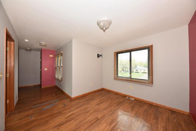 3910 Calumet ROAD, Brown Deer, WI 53209