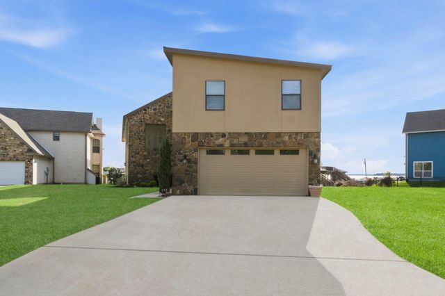 295 Bayview Lane, Livingston, TX 77351