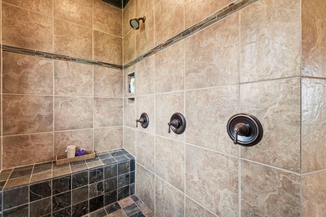 295 Bayview Lane, Livingston, TX 77351