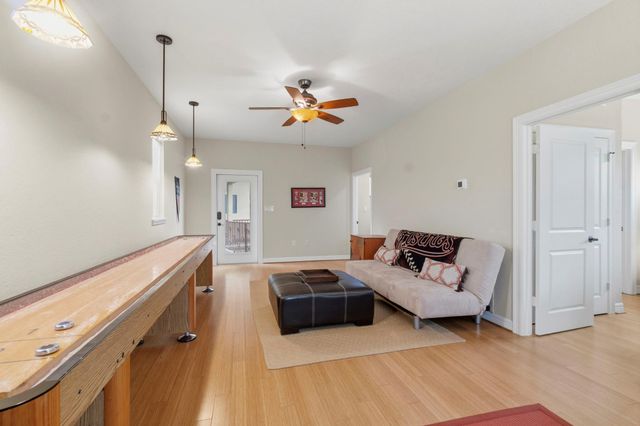 295 Bayview Lane, Livingston, TX 77351
