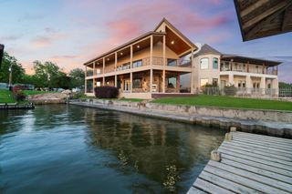 295 Bayview Lane, Livingston, TX 77351