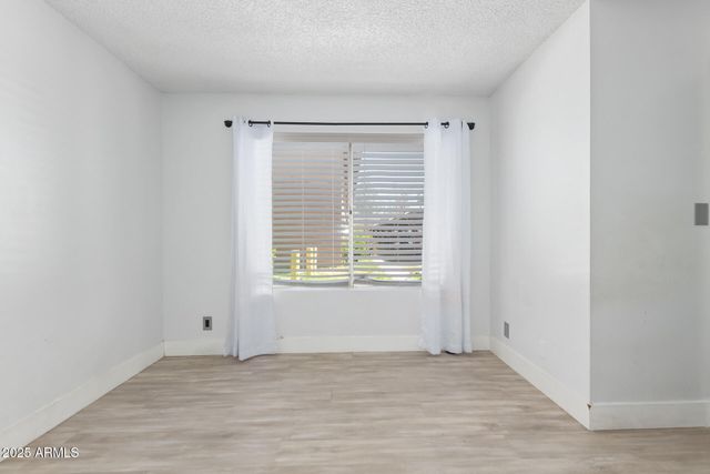 2406 W CAMPBELL Avenue 143, Phoenix, AZ 85015