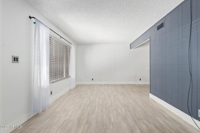 2406 W CAMPBELL Avenue 143, Phoenix, AZ 85015