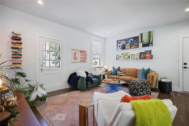 88 Peachtree Memorial Drive NW 2, Atlanta, GA 30309