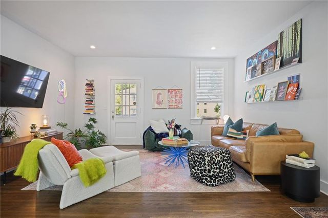88 Peachtree Memorial Drive NW 2, Atlanta, GA 30309
