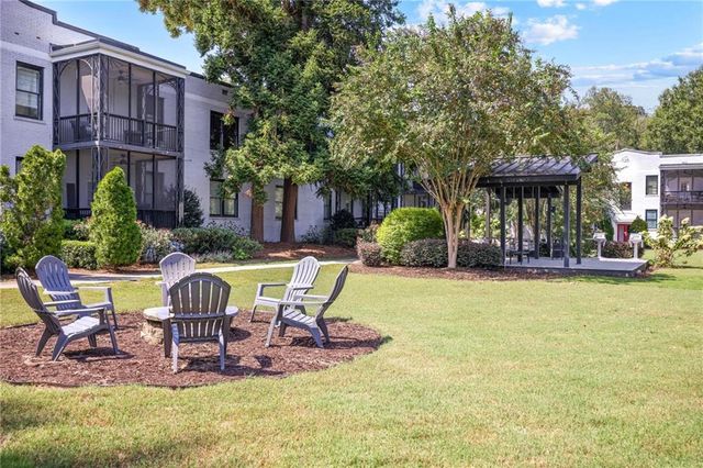 88 Peachtree Memorial Drive NW 2, Atlanta, GA 30309