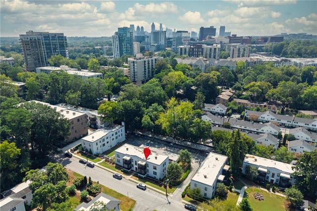88 Peachtree Memorial Drive NW 2, Atlanta, GA 30309