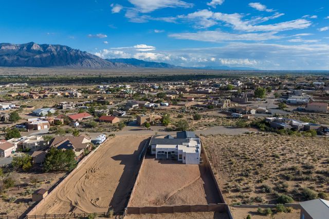6809 Japura Court NE, Rio Rancho, NM 87144