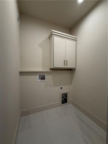 8976 Ginger Street, Lenexa, KS 66227