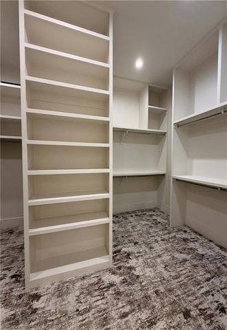 8976 Ginger Street, Lenexa, KS 66227