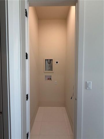 8976 Ginger Street, Lenexa, KS 66227