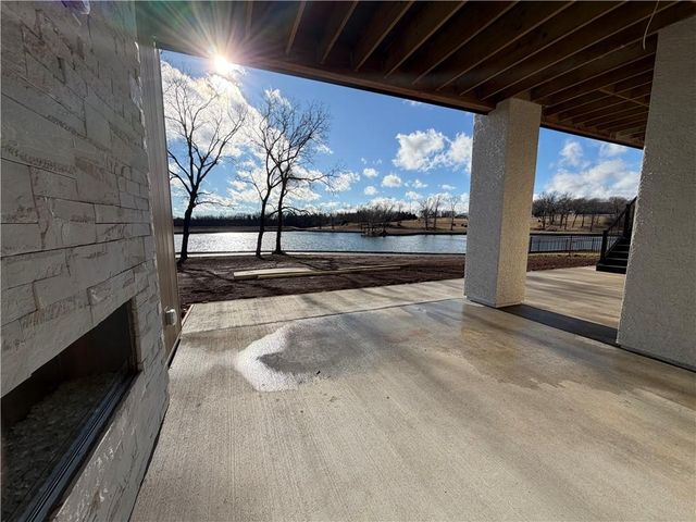 8976 Ginger Street, Lenexa, KS 66227