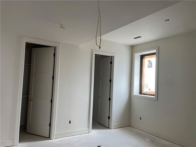 8976 Ginger Street, Lenexa, KS 66227